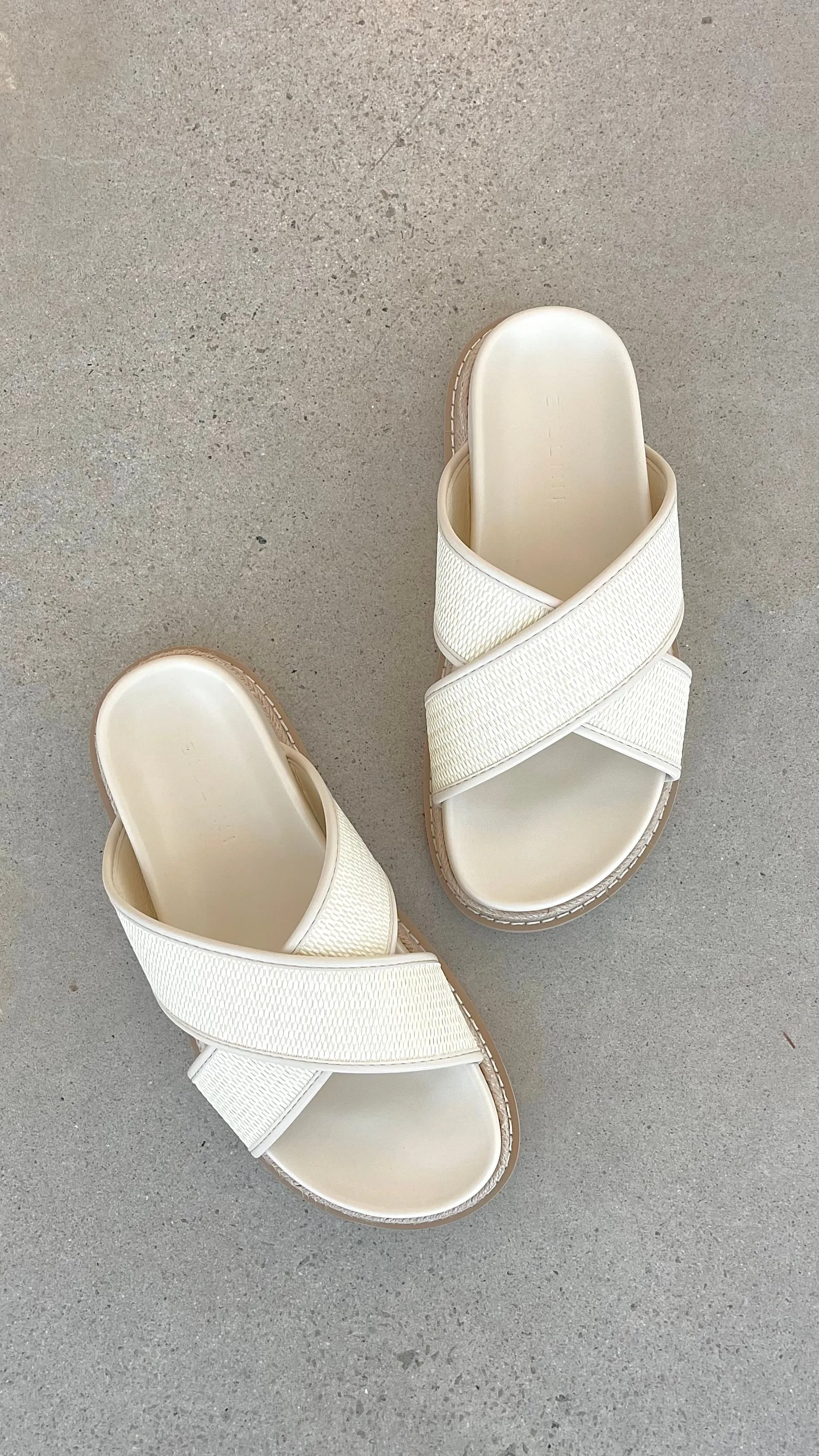 Aysha Slide - Cream Raffia