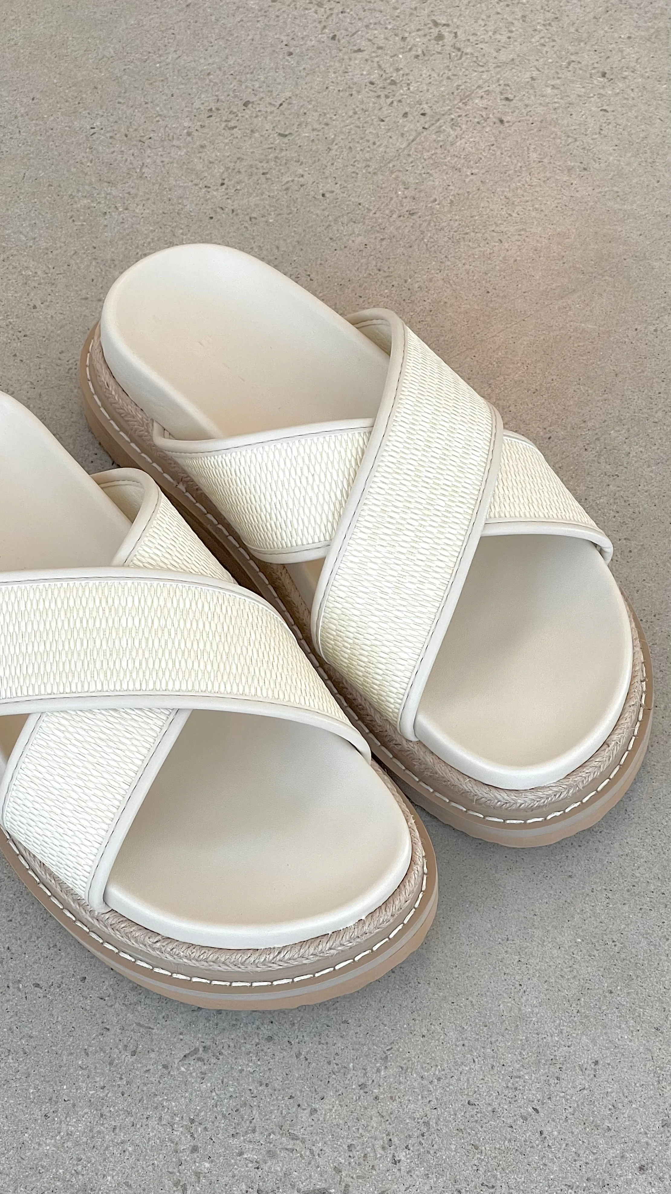 Aysha Slide - Cream Raffia
