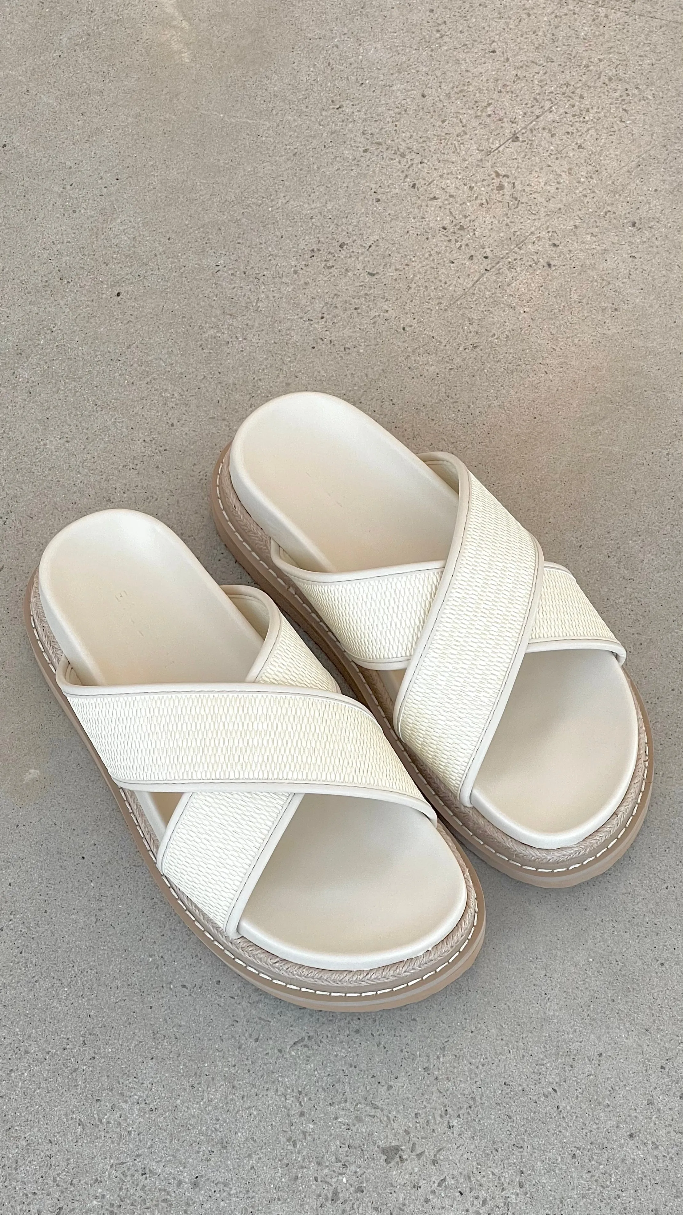 Aysha Slide - Cream Raffia