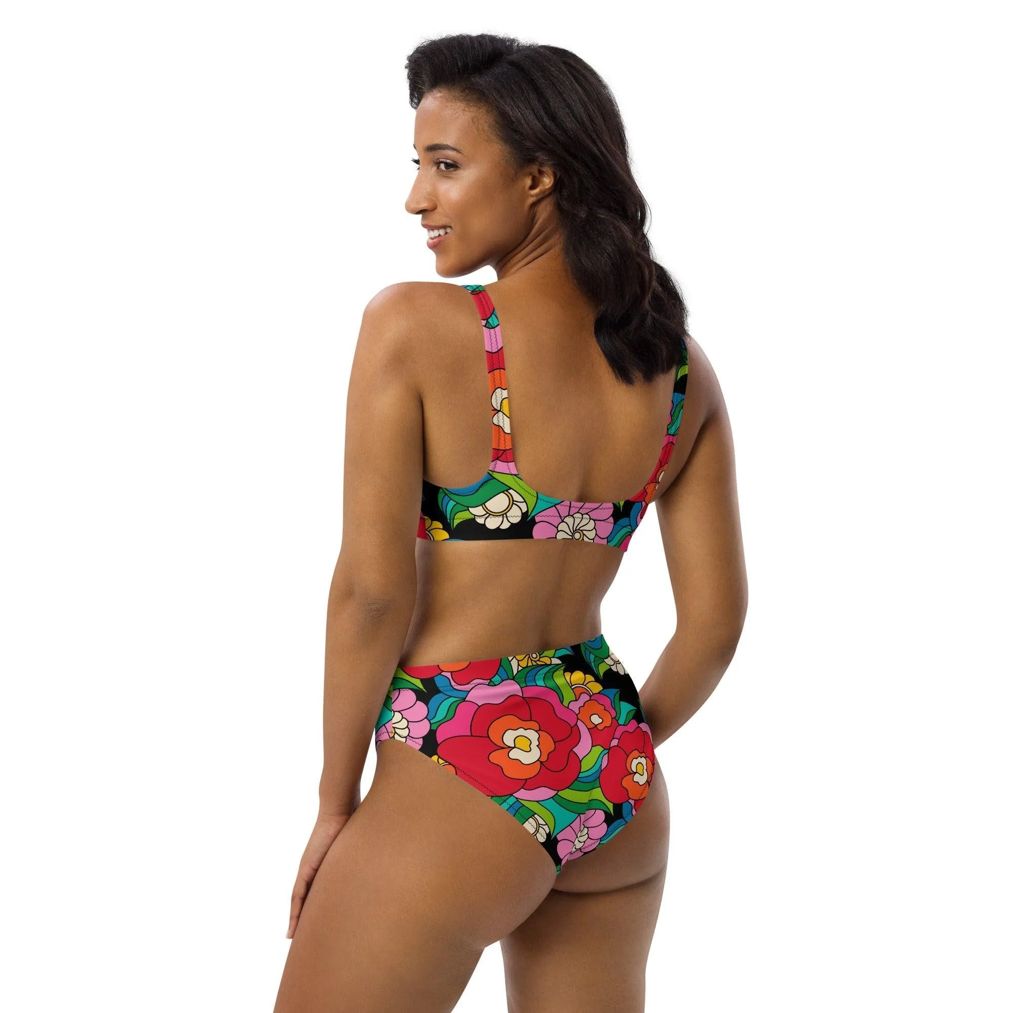 BELLADRAMA - Bikinis made of recycled material