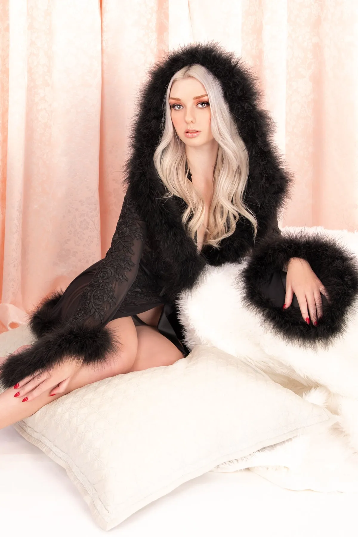 LilyRose Short Hooded Robe