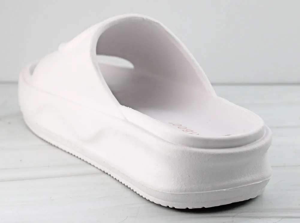 Mask 02 Women's Interlocking G Platform Slides