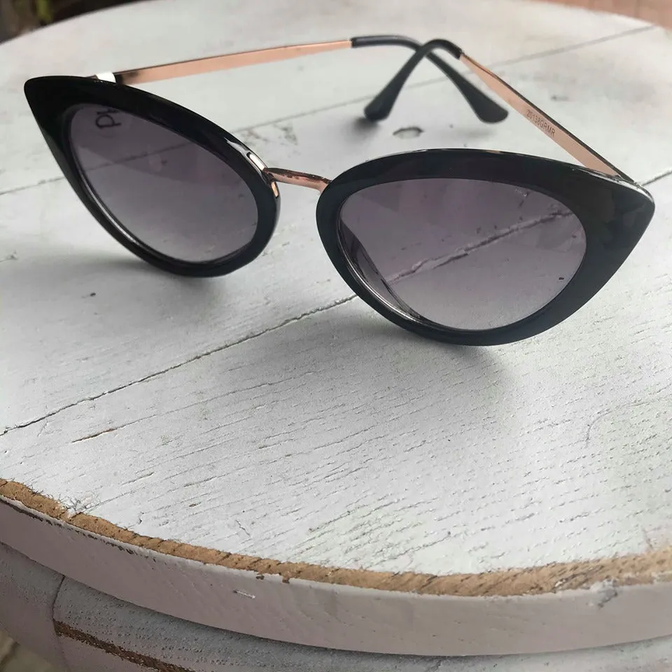 Retro Cat Eye Sunglasses