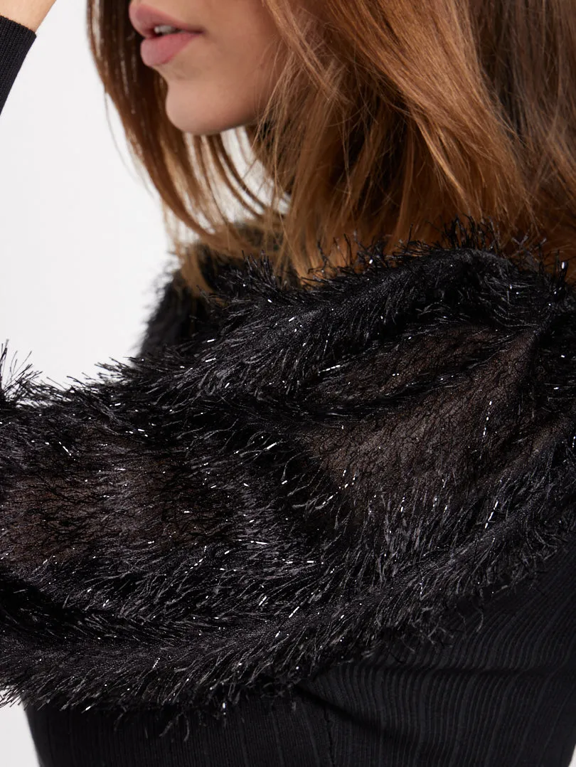 Robe en maille manches plumes