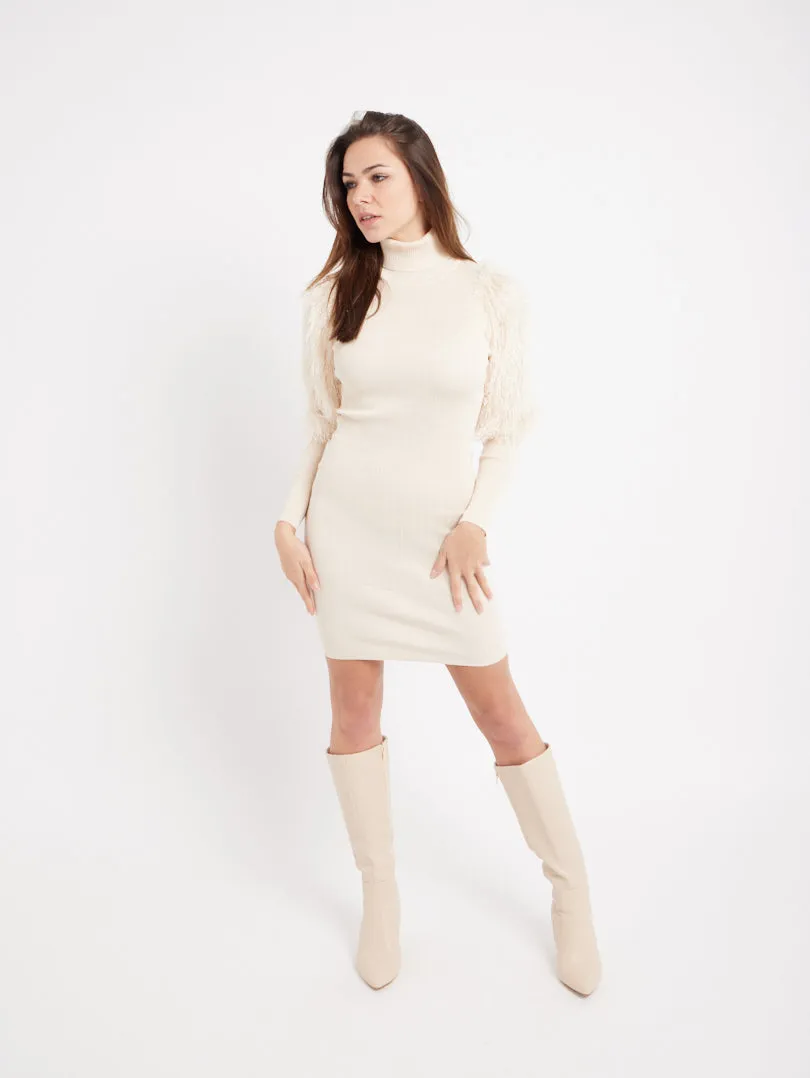 Robe en maille manches plumes