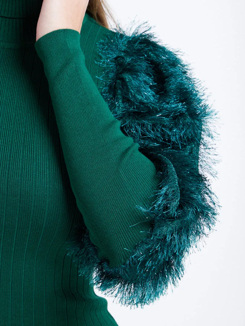 Robe en maille manches plumes