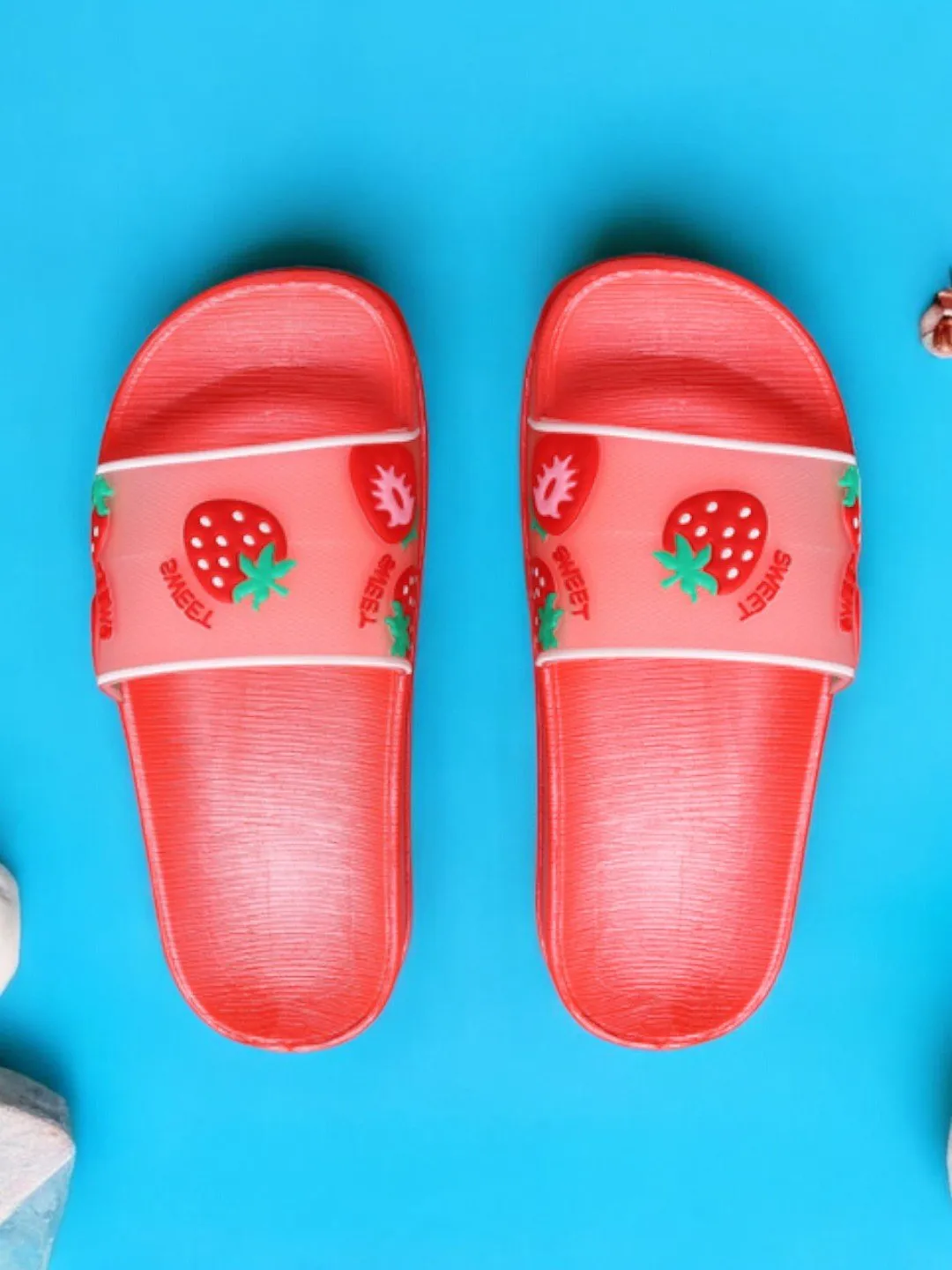 Strawberry Delight Fashion Slides - Vibrant Red