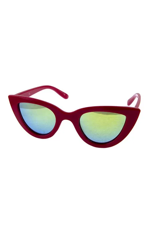 Sweet and Simple Classy Cat Eye Sunglasses